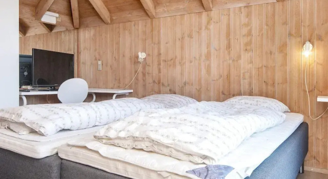 12 Person Holiday Home in Hvide Sande, Rezerwuj Dom wakacyjny Domki letniskowe w Vestjylland, Domek