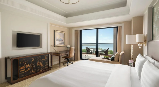 Двухместный люкс Superior с видом на океан Grand Hotel Haikou