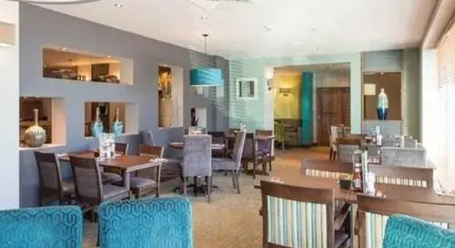 Номер Standard Premier Inn London Edmonton