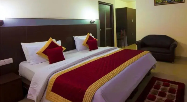 Люкс HOTEL VISHAL RESIDENCY NEAR DELHI AIRPORT with FREE AIRPORT DROP