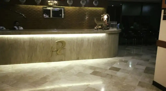 Hotel Pak Continental Hotel
