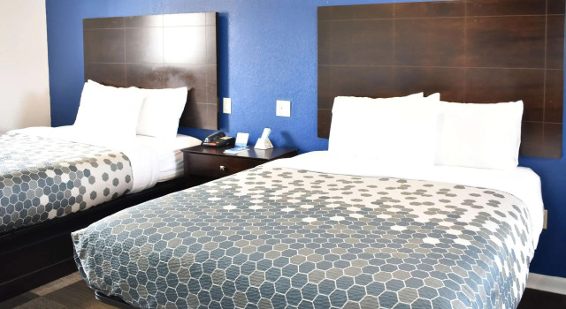 Четырёхместный номер Standard Rodeway Inn Swainsboro