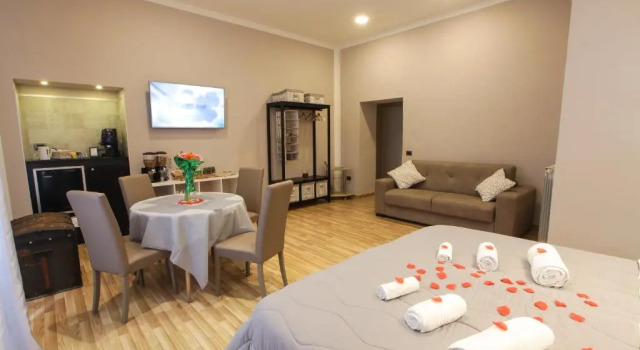 Трёхместный номер Deluxe REGGIA & DINTORNI ROOMS A CASERTA