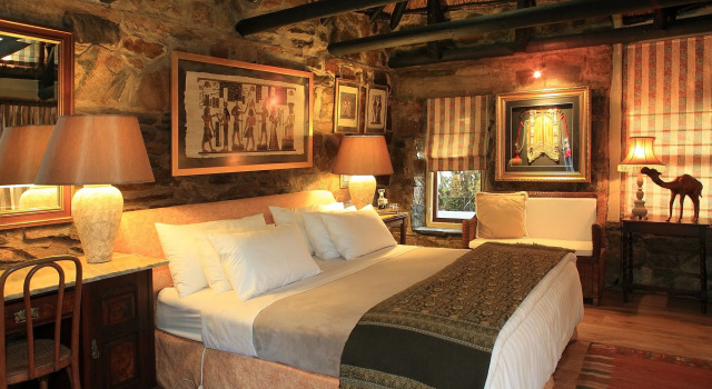 Moontide Guest Lodge