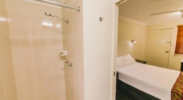 Номер Deluxe Citywalk Motor Inn