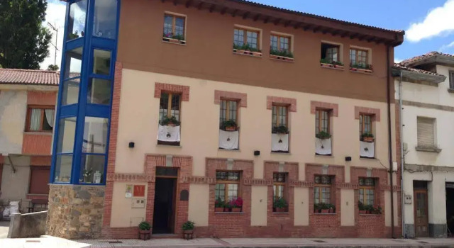 Apartamentos Casa María Juanín