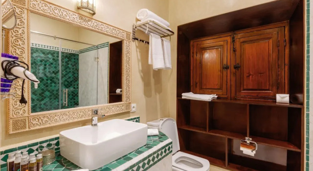 Camera Standard Riad El Hara