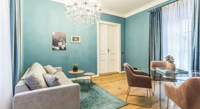 Апартаменты Deluxe Roksoxhome Designer Boutique Apartment