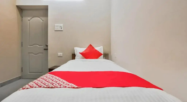 Номер Standard OYO 29878 Sri Abirami Inn