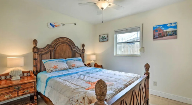 Bradenton Home w/ Beautiful Yard: 4 Mi to Downtown