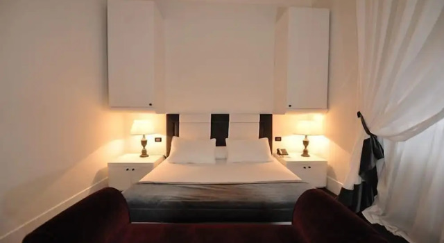 White House, Rezervasyon Otel Foggia Apulia
