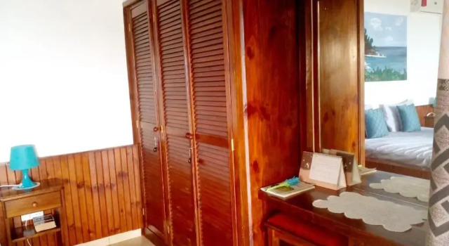 Студия Les Elles Guesthouse Self Catering