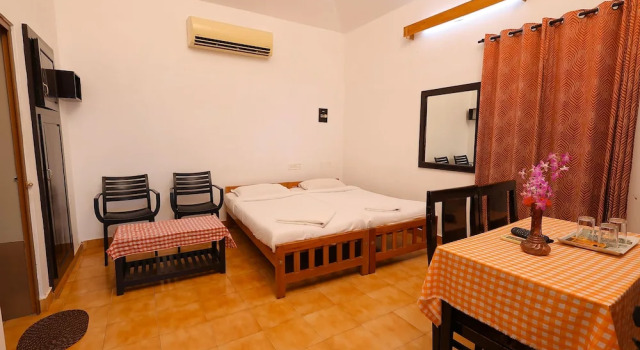 Вилла с видом на озеро ILLIKKALAM Lakeside Cottages Kumarakom Kerala