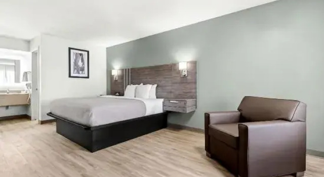 Suite Quality Inn