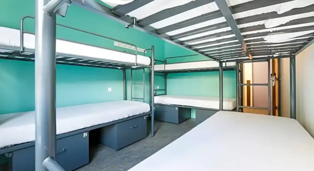 Кровать в общем номере (женский номер) Hans Brinker Hostel Amsterdam