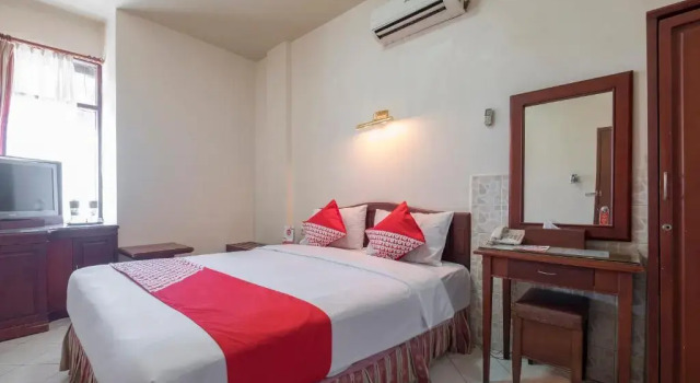 Номер Deluxe OYO 1090 Hotel Anging Mammiri Makassar