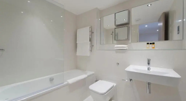 Люкс с 2 комнатами The Rosebery by Supercity Aparthotels
