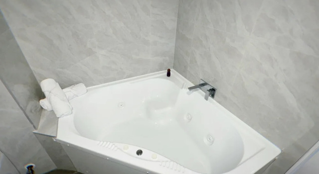 Семейные апартаменты с 2 комнатами с балконом Brylin Motel