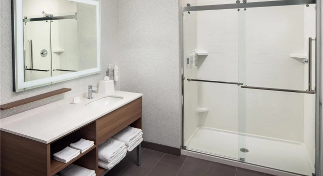 Двухместный люкс c 1 комнатой Home2 Suites By Hilton Bastrop