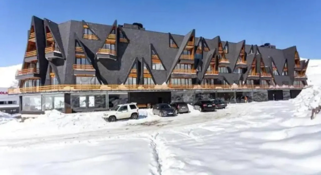 Panoramic Ski Resort at Marshall Gudauri, Забронировать Курортный отель Отели Гудаури с бассейном, Бассейн