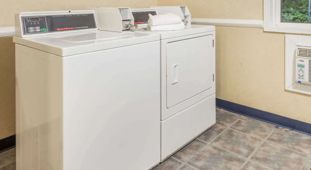 Days Inn by Wyndham Columbus IN, Reserva ahora Hotel Columbus Indiana