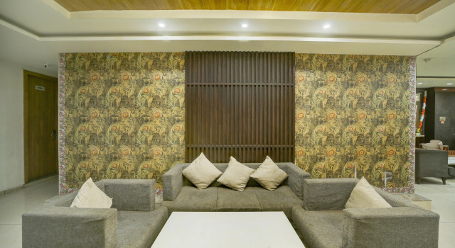 Super Collection O Bairagarh Railway Station Formerly Hotel OM Palace