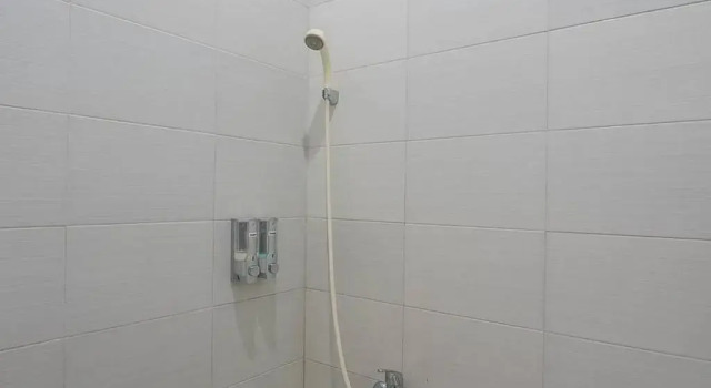 Economy Zimmer RedDoorz near Alun Alun Subang