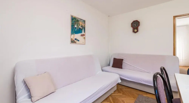 Stunning Home in Barbat-rab With Wifi and 2 Bedrooms, Prenota Hotel Hotel a Isole Quarnerine con parcheggio, Parcheggio
