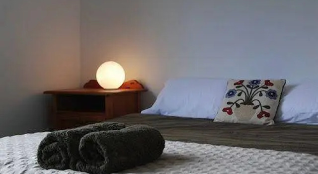 Lone Kauri Lodge, Забронировать Отель Карекаре регион Окленд
