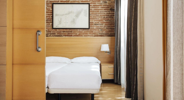 Eixample 1 - Apartments, Забронировать Апартаменты/квартира Эшампле Барселона, рядом с Jove Regina Theatre