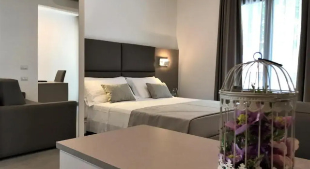 Полулюкс Hotel Paris Resort
