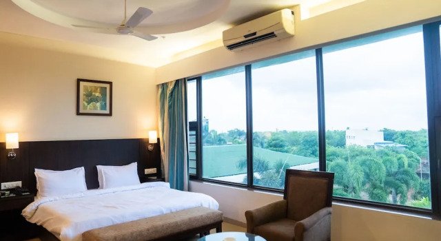 Люкс Premium Greenleaf The Resort & Spa, Ganpatipule