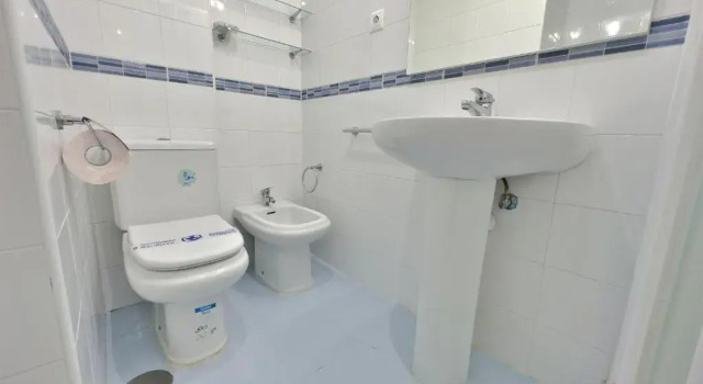 Апартаменты Skol 514 East Facing Duplex Apartment with Sea Views