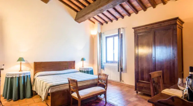 Tenuta La Casetta, Buchen Sie Hotel Lari Toskana