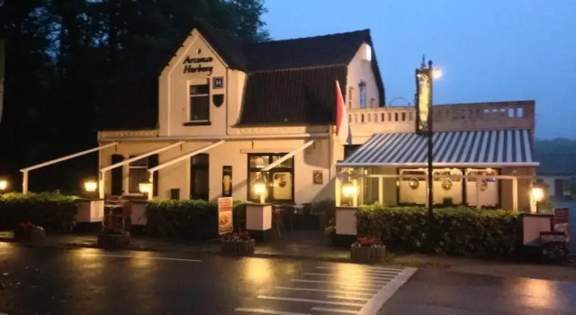 Hotel Arcense Herberg, Rezerwuj Hotel Hotele w Limburgia z parkingiem, Parking