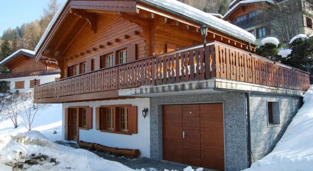 Chalet chez Michèle, Prenota Chalet Hotel a Canton Vallese con parcheggio, Parcheggio