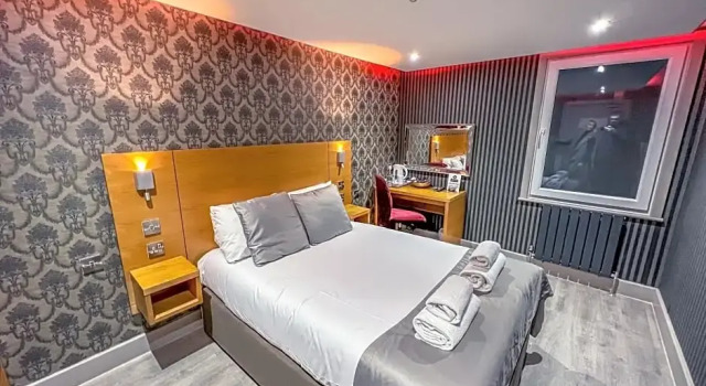 Номер Deluxe Quayside Hotel & Bar