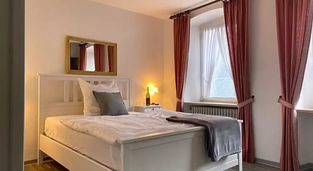 Hotel Ratskeller - Garni, Забронировать Отель Трабен-Трарбах Мозель - Германия