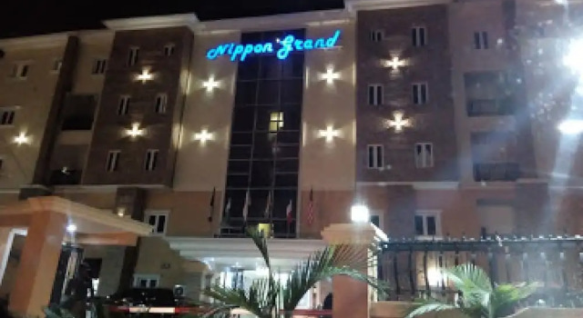 Nippon Grand Hotels - Apartment And Kitchen, Book Apartment Hotels in Bwari with a Pool, Swimming Pool