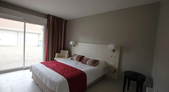 Двухместный номер Standard с балконом Hôtel Le Cheval Blanc