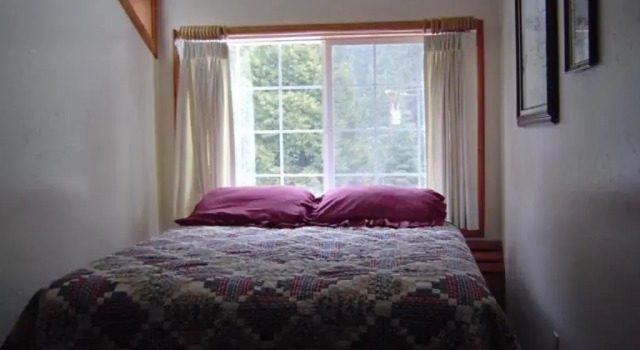Strawberry Lodge, Đặt Khách sạn Upper Forni California