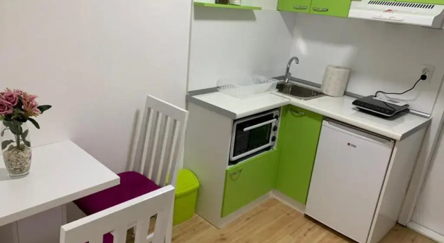 Люкс с балконом La Apartamento Centroom