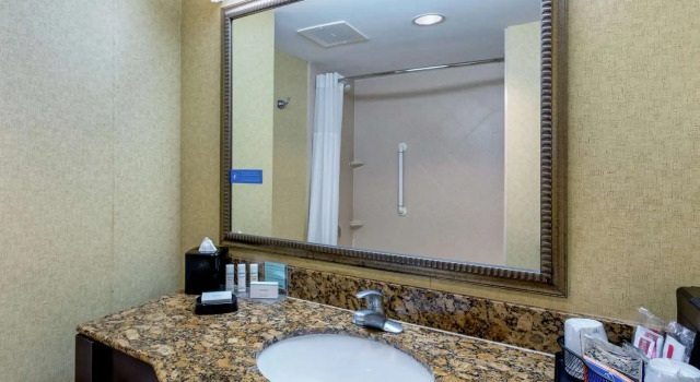 Номер Standard Hampton Inn & Suites - Fort Pierce