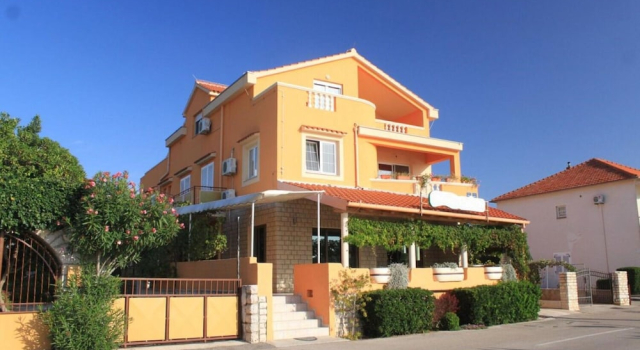 Apartments Sea View