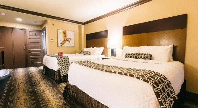 Четырёхместный номер Standard Crowne Plaza Hotel Harrisburg-Hershey by IHG