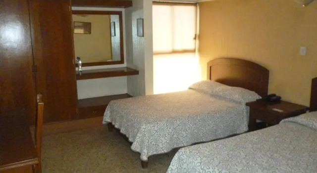Четырёхместный номер Standard Hotel Virginia