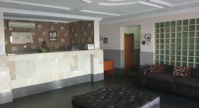 Neocourts Hotel, Boek Hotel Enugu Nigeria
