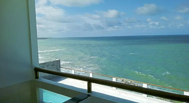 Четырёхместный номер Superior La Suite Praia Hotel