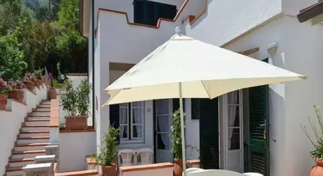 Denise 1, Rezervovat Hotel Hotely v Elba s parkováním, Parkování