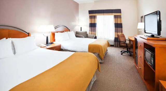 Run of House Holiday Inn Express Forest City by IHG